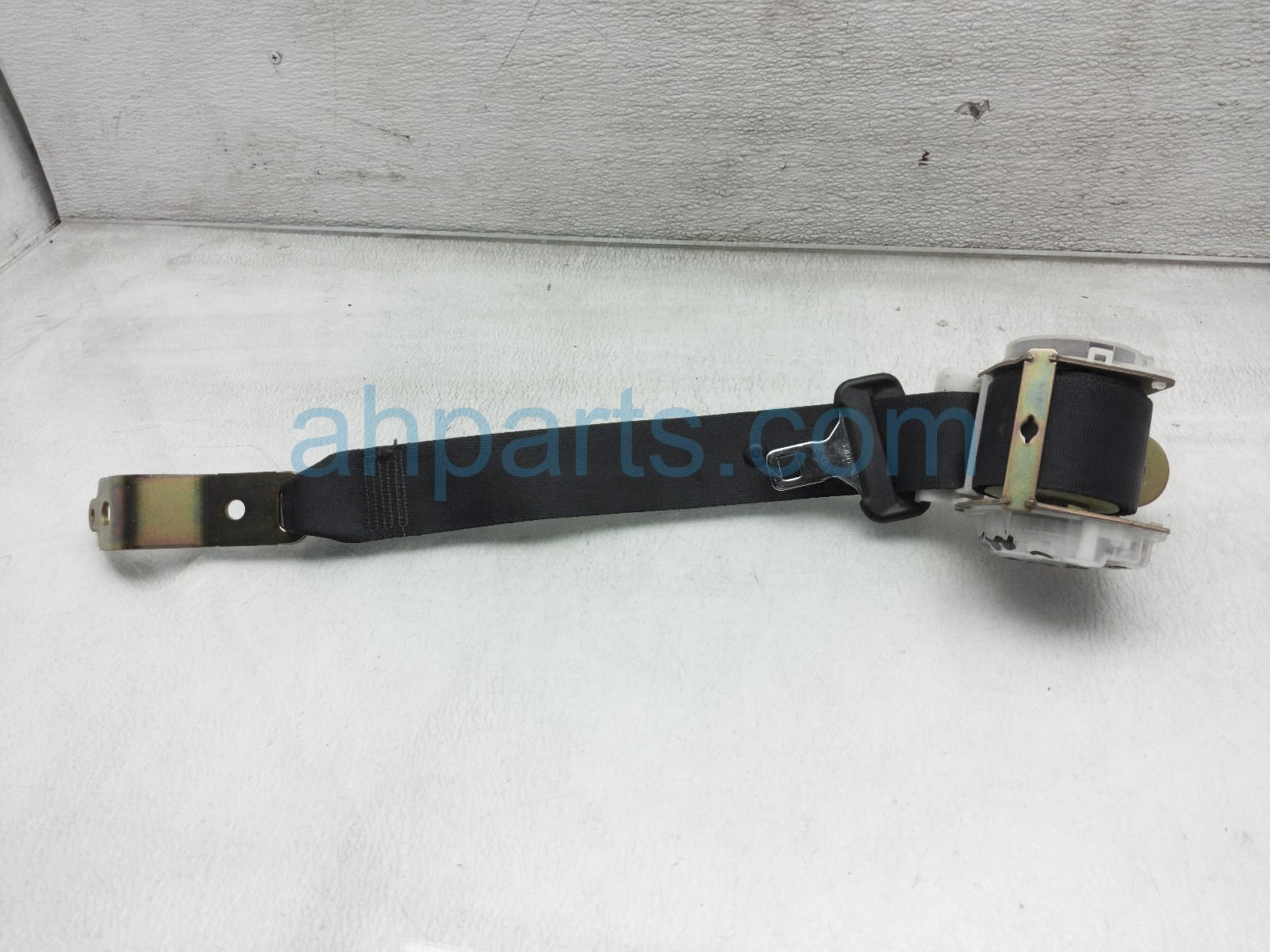 $40 Lexus 2ND ROW RH SEAT BELT - BLACK $40 Lexus 2ND ROW RH SEAT BELT - BLACK
