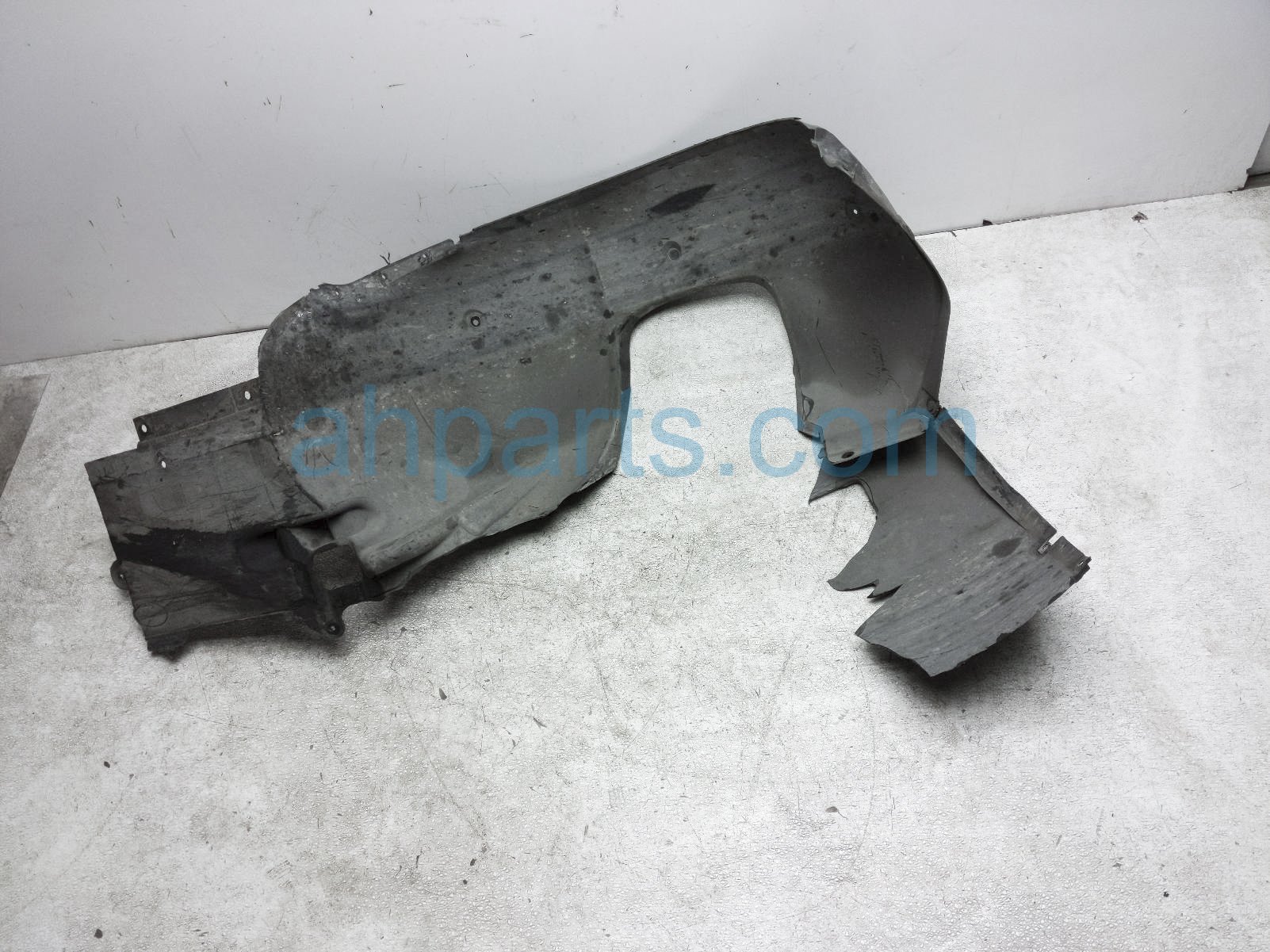 $20 BMW FR/RH INNER FENDER LINER $20 BMW FR/RH INNER FENDER LINER
