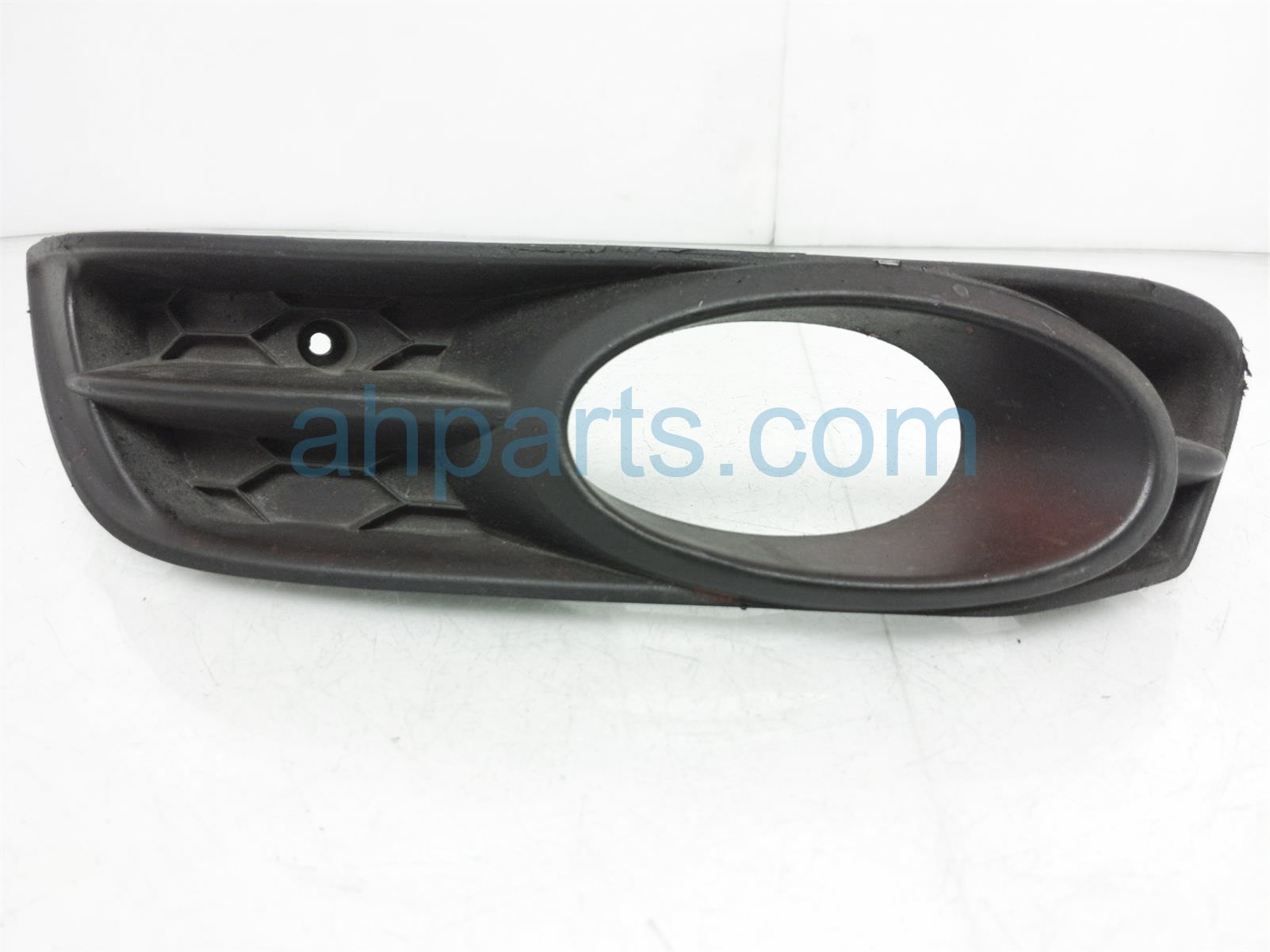 $35 Honda LH FOG LIGHT COVER W/ HOLE $35 Honda LH FOG LIGHT COVER W/ HOLE
