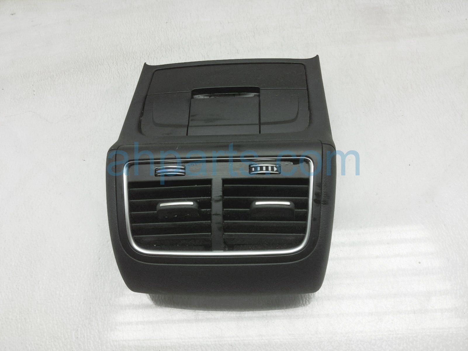 $20 Audi REAR VENT OUTLET $20 Audi REAR VENT OUTLET
