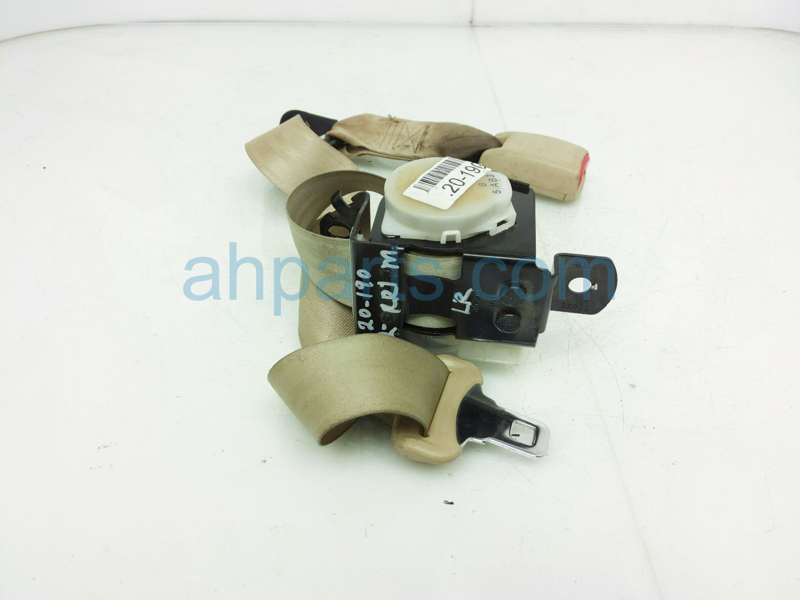 $19 Acura REAR MID SEAT BELT - TAN $19 Acura REAR MID SEAT BELT - TAN