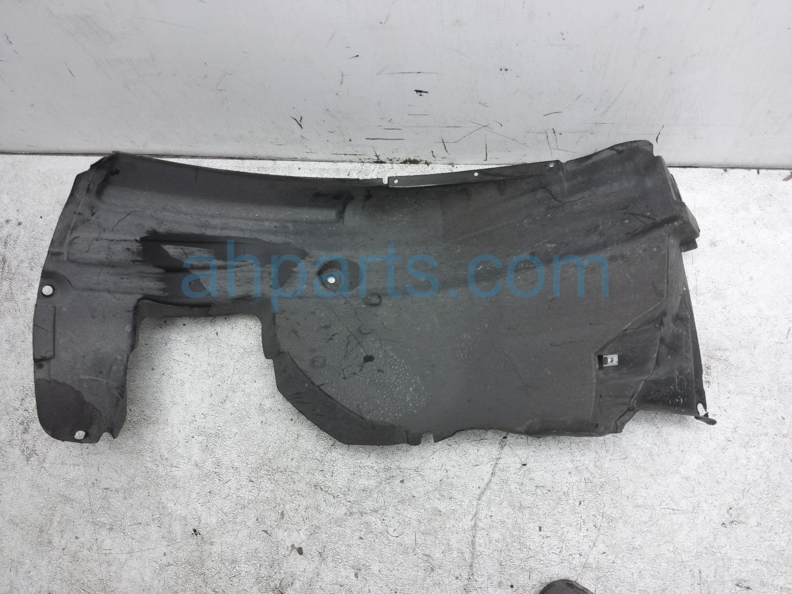 $20 BMW FR/LH BACK INNER FENDER LINER $20 BMW FR/LH BACK INNER FENDER LINER