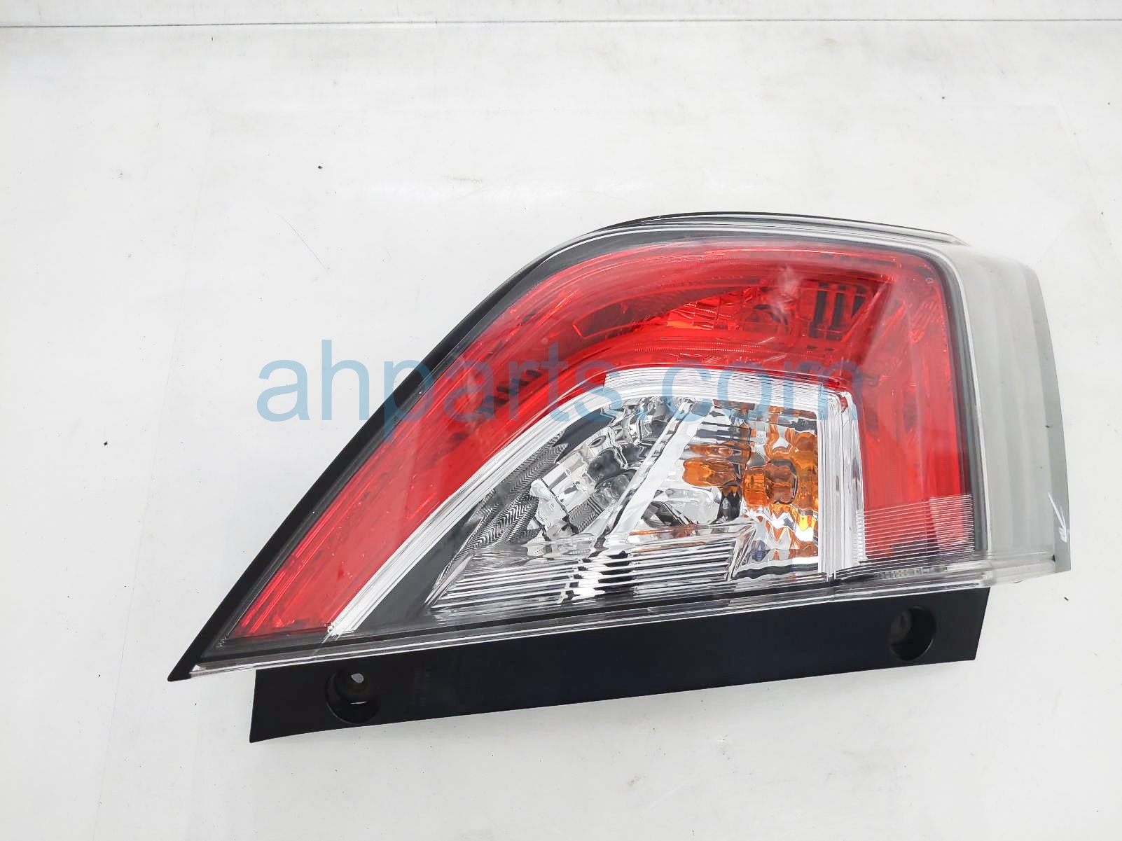 $85 Honda LH TAIL LAMP (ON BODY) - NIQ $85 Honda LH TAIL LAMP (ON BODY) - NIQ