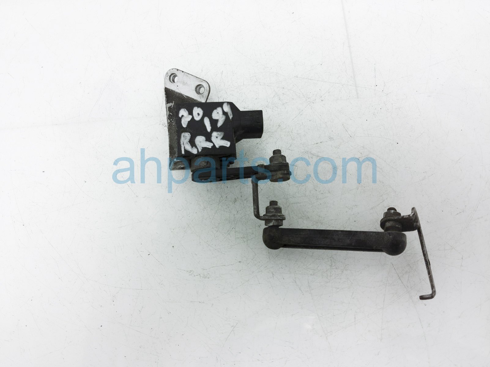 $20 BMW RR/RH HEADLIGHT LEVELING SENSOR $20 BMW RR/RH HEADLIGHT LEVELING SENSOR