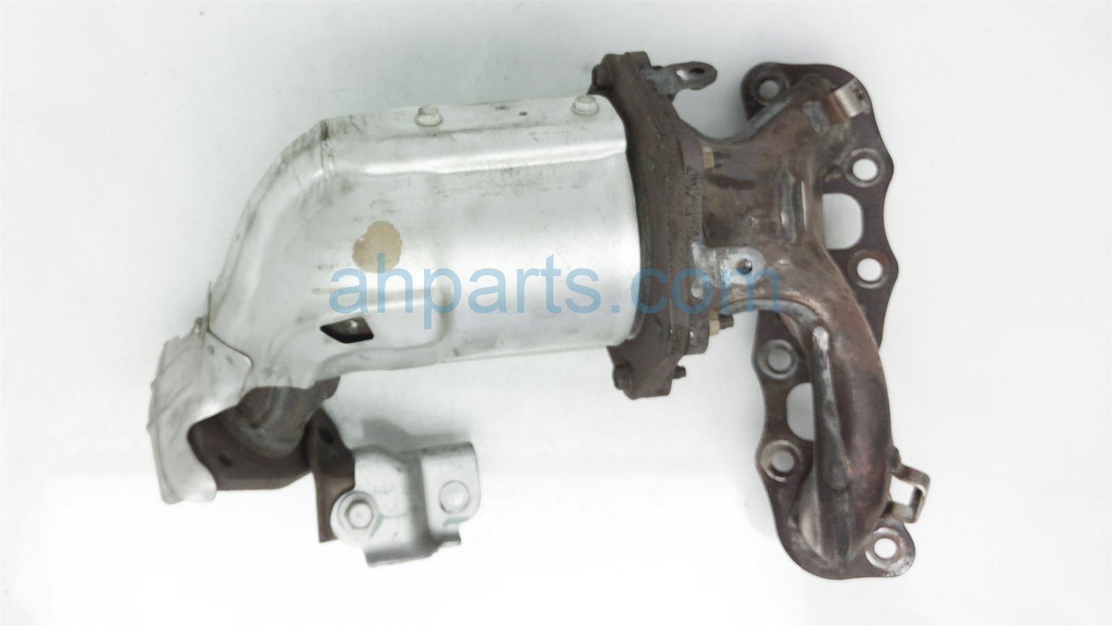 $199 Nissan FRONT EXHAUST MANIFOLD