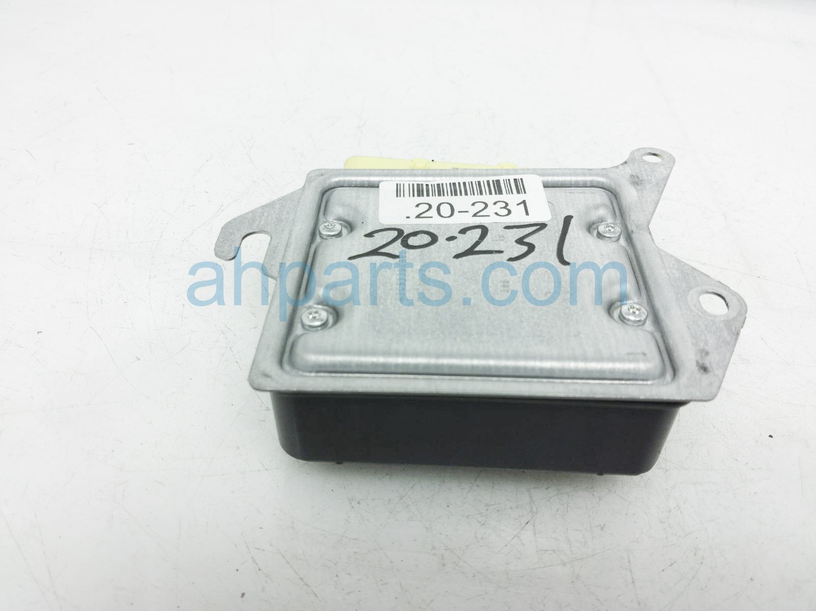 $79 Volkswagen SRS AIR BAG COMPUTER MODULE $79 Volkswagen SRS AIR BAG COMPUTER MODULE