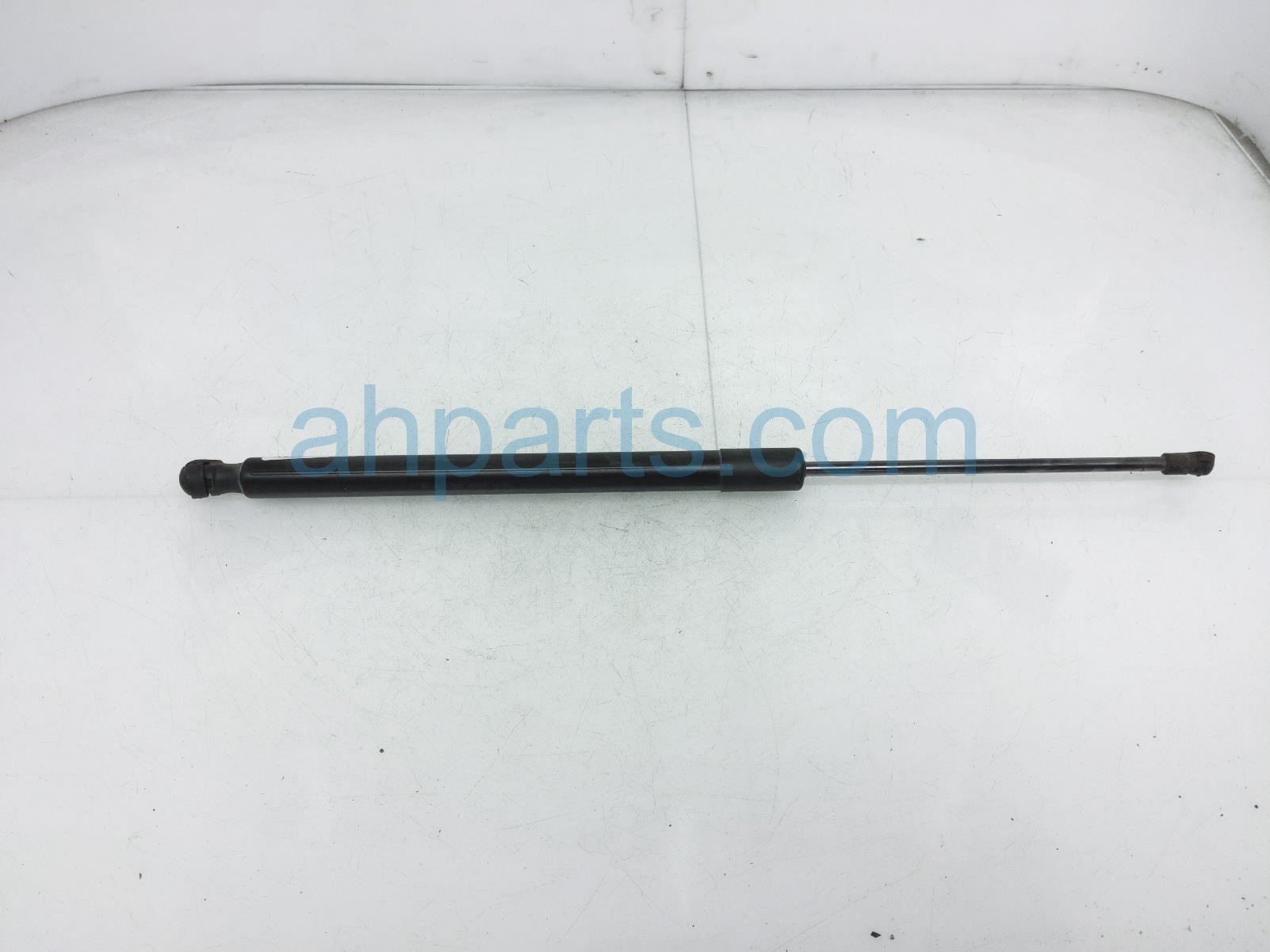$14 Volkswagen RH TAILGATE LIFT CYLINDER $14 Volkswagen RH TAILGATE LIFT CYLINDER
