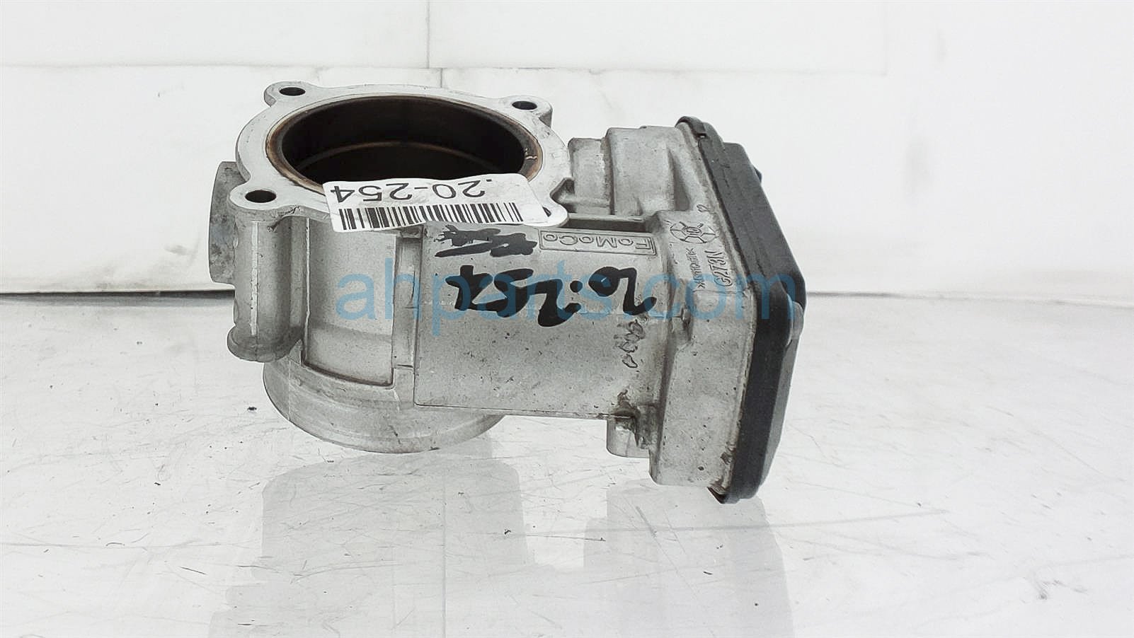 $45 Ford THROTTLE BODY $45 Ford THROTTLE BODY