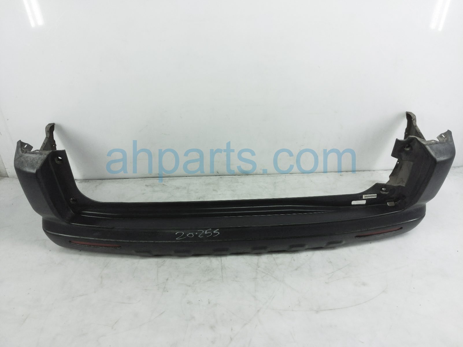 $50 Honda REAR BUMPER COVER - BLACK - SCRATCHE $50 Honda REAR BUMPER COVER - BLACK - SCRATCHE
