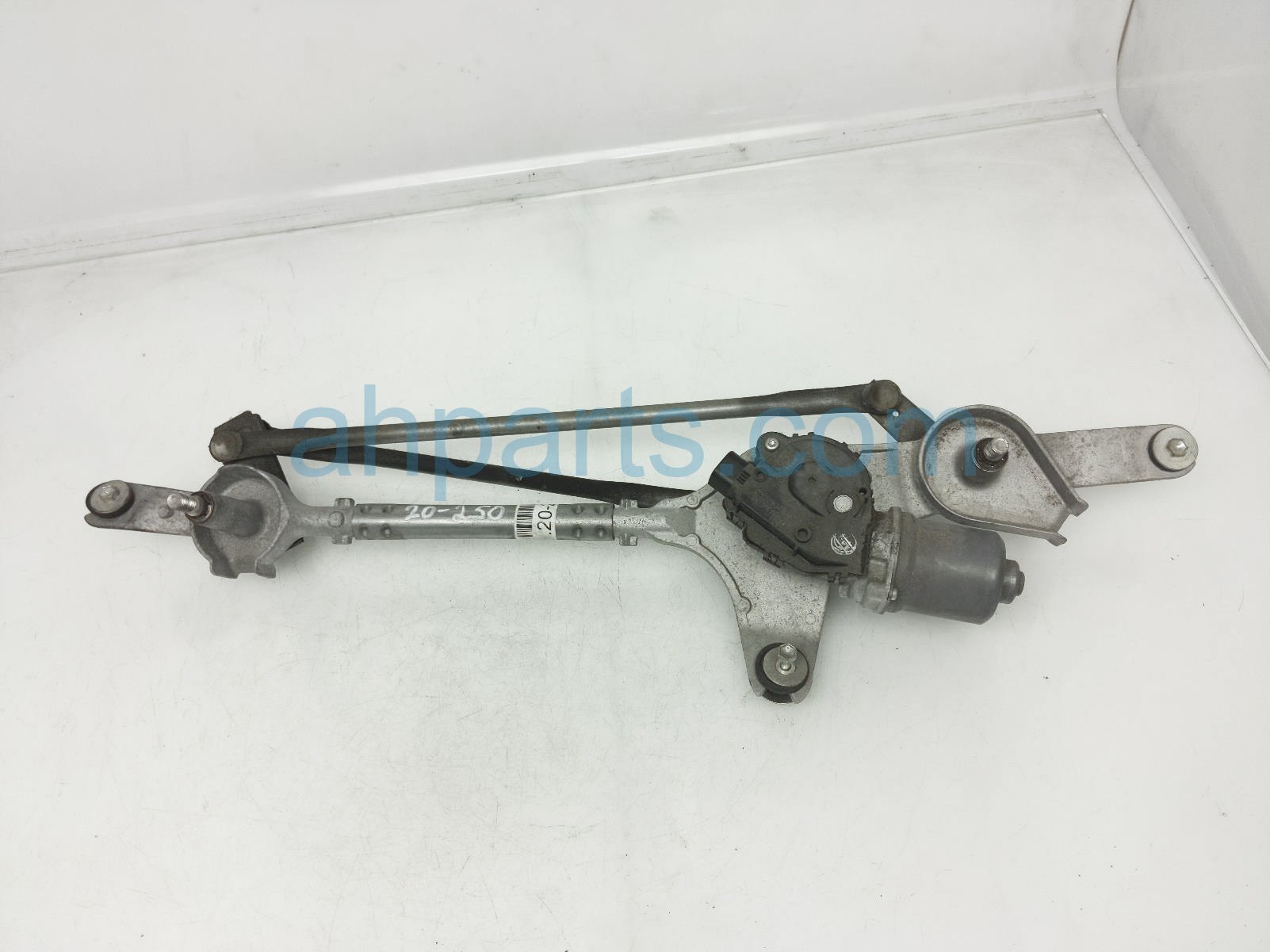 $45 Chevy WINSHIELD WIPER MOTOR ASSY - LT 1.5L $45 Chevy WINSHIELD WIPER MOTOR ASSY - LT 1.5L