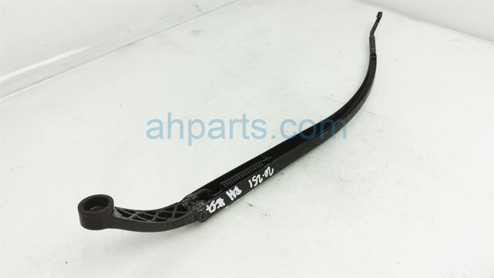 $10 Honda RH WINDSHIELD WIPER ARM $10 Honda RH WINDSHIELD WIPER ARM