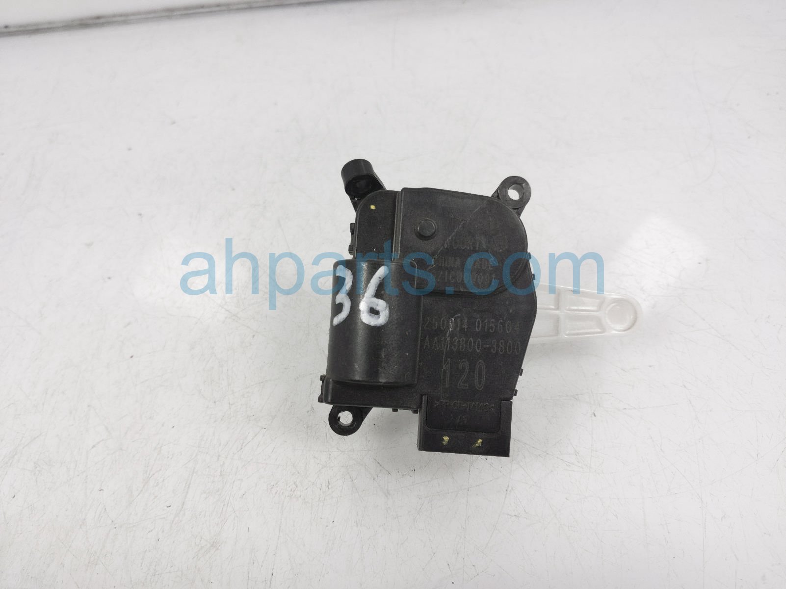 $24 Chrysler LH FRONT SERVO MOTOR $24 Chrysler LH FRONT SERVO MOTOR