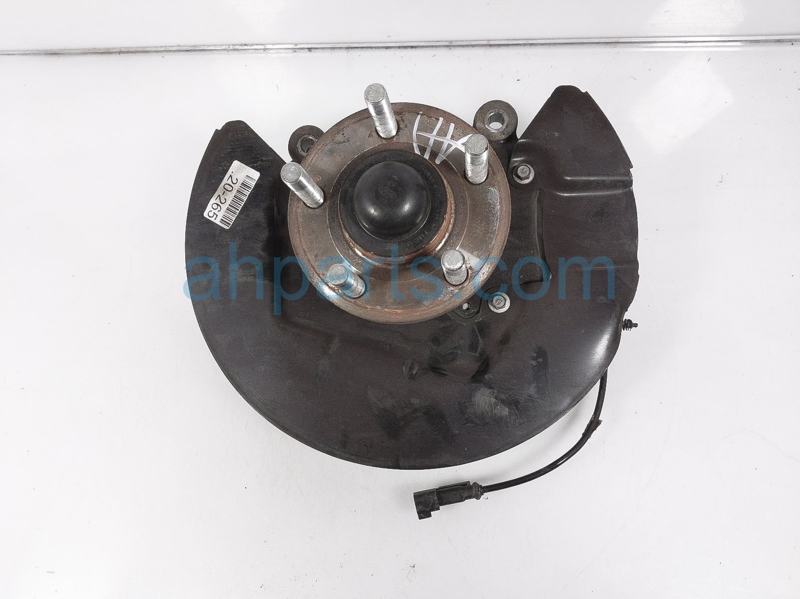 $75 Ford FR/LH SPINDLE KNUCKLE HUB $75 Ford FR/LH SPINDLE KNUCKLE HUB