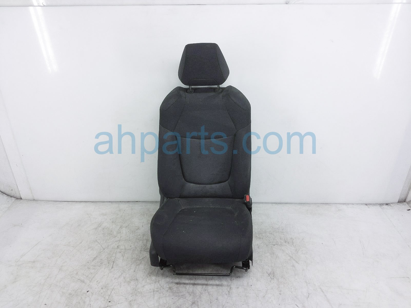 $145 Toyota FR/RH SEAT - BLACK - W/ AIRBAG -CLTH $145 Toyota FR/RH SEAT - BLACK - W/ AIRBAG -CLTH