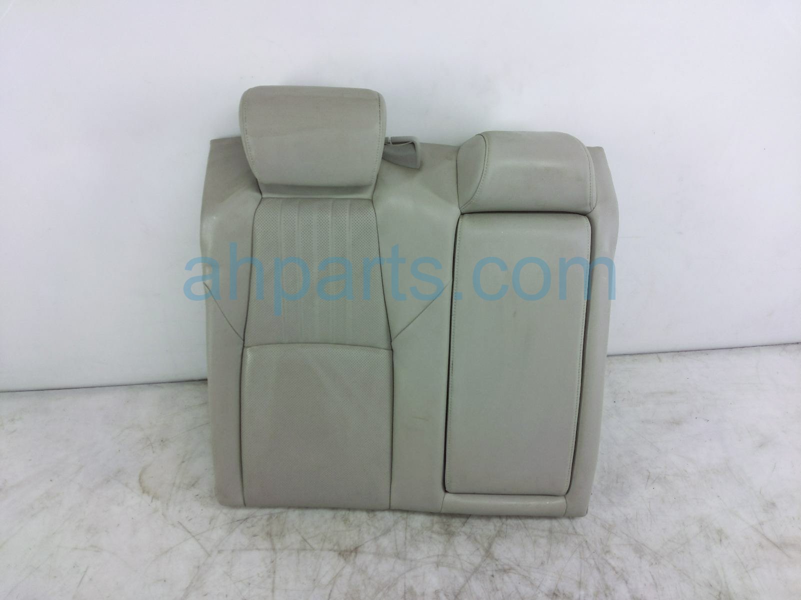 $49 Honda RR/RH SEAT TOP CUSHION - IVORY EX-L $49 Honda RR/RH SEAT TOP CUSHION - IVORY EX-L