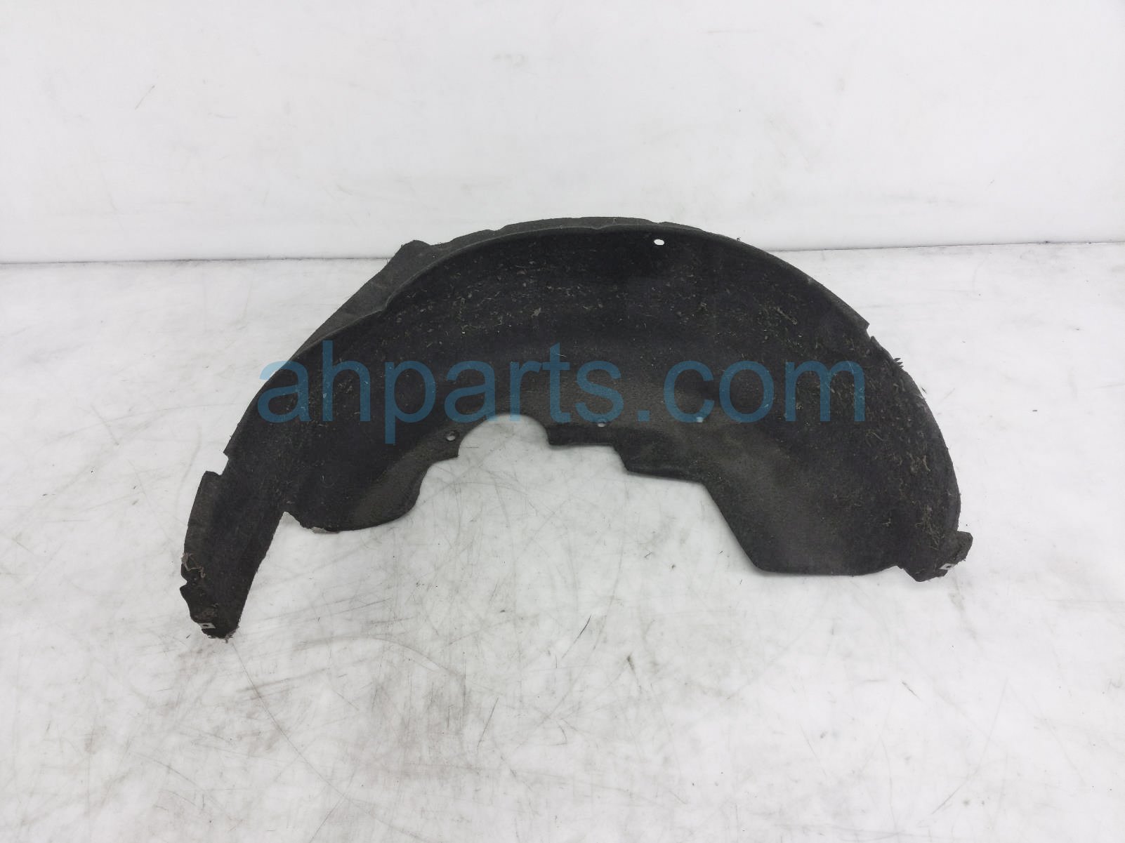 $25 BMW RR/LH INNER FENDER LINER $25 BMW RR/LH INNER FENDER LINER