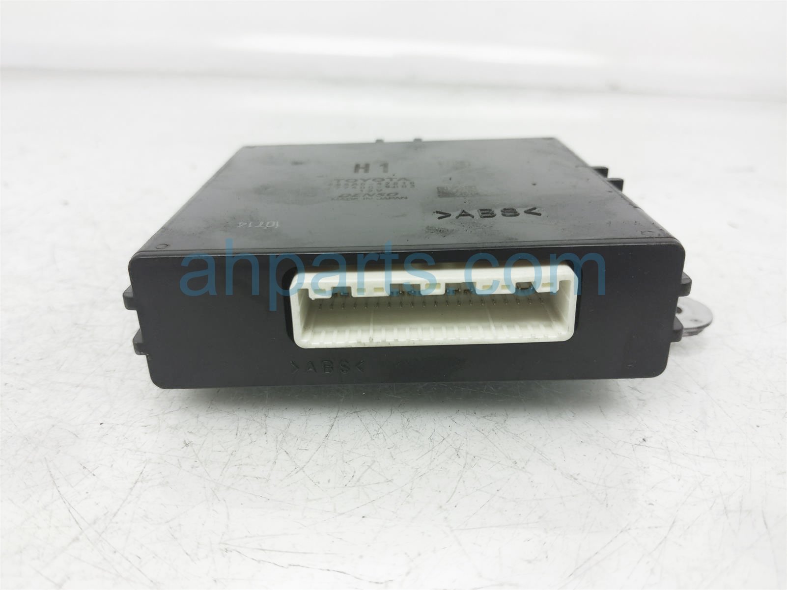 $40 Toyota HEATER COMPUTER UNIT ASSY $40 Toyota HEATER COMPUTER UNIT ASSY