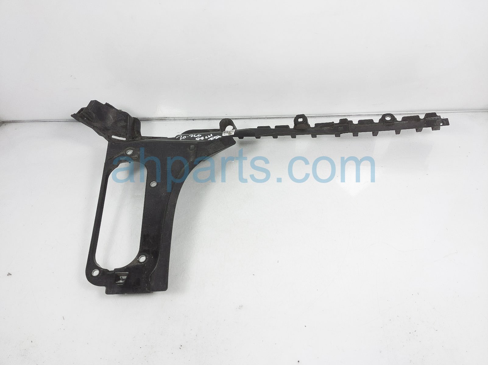 $25 BMW RR/LH SIDE MOUNT BUMPER BRACKET $25 BMW RR/LH SIDE MOUNT BUMPER BRACKET