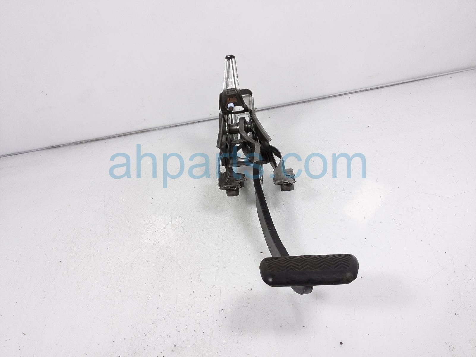 $25 Toyota BRAKE PEDAL ASSY