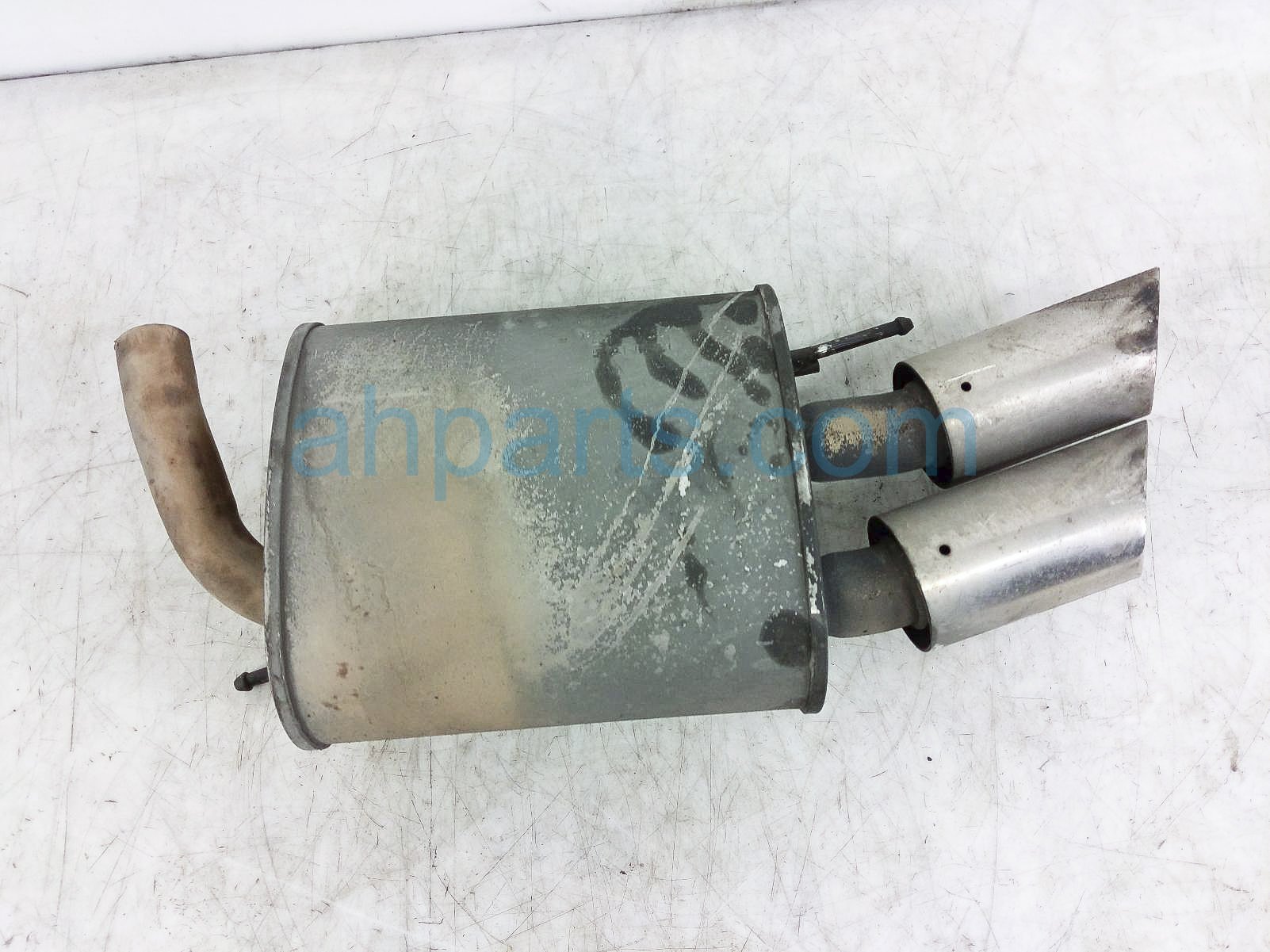 $100 Acura RH EXHAUST MUFFLER - CUT PIPE $100 Acura RH EXHAUST MUFFLER - CUT PIPE