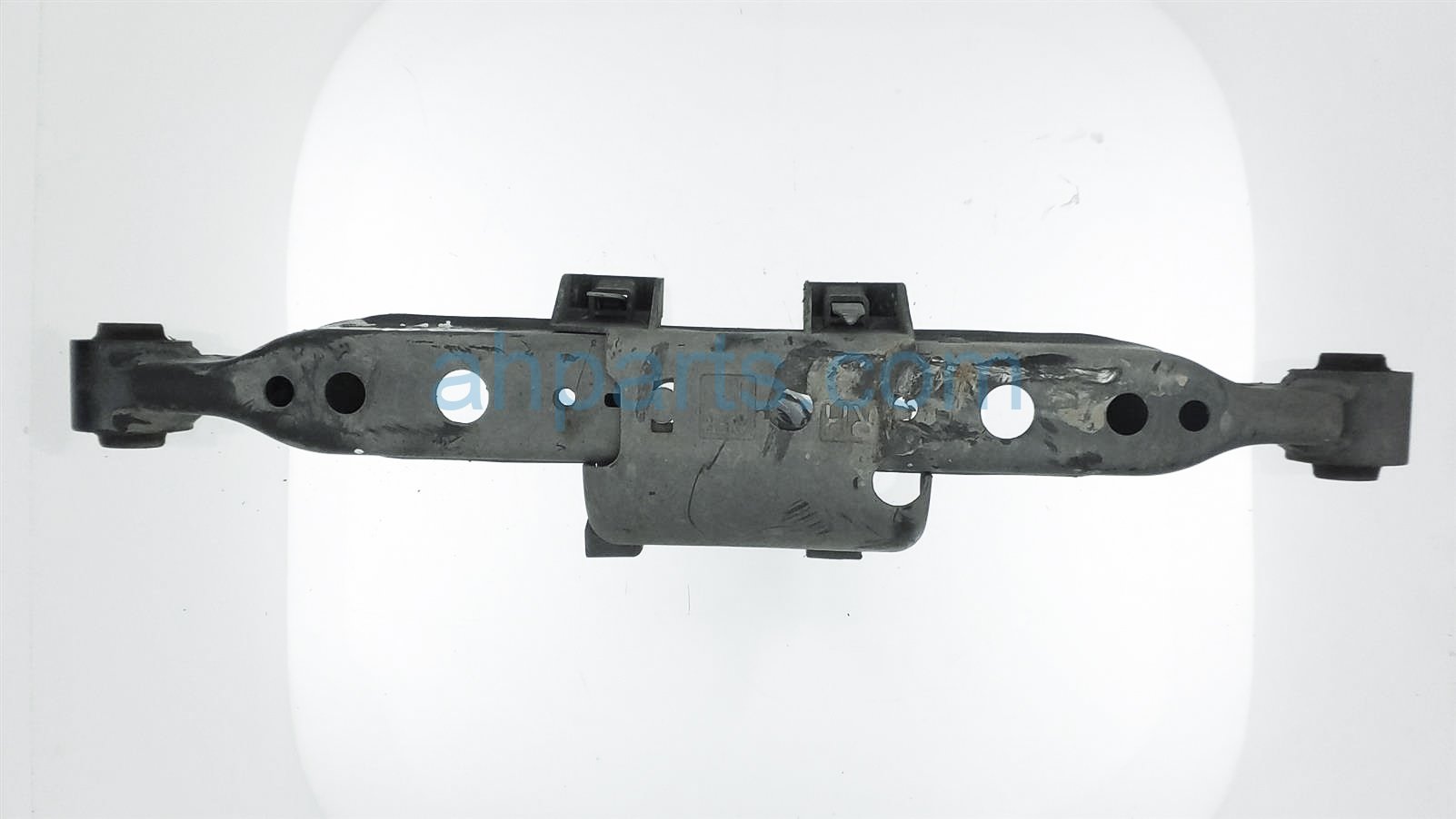 $29 Nissan RR/RH SPINDLE / LOWER CONTROL ARM $29 Nissan RR/RH SPINDLE / LOWER CONTROL ARM