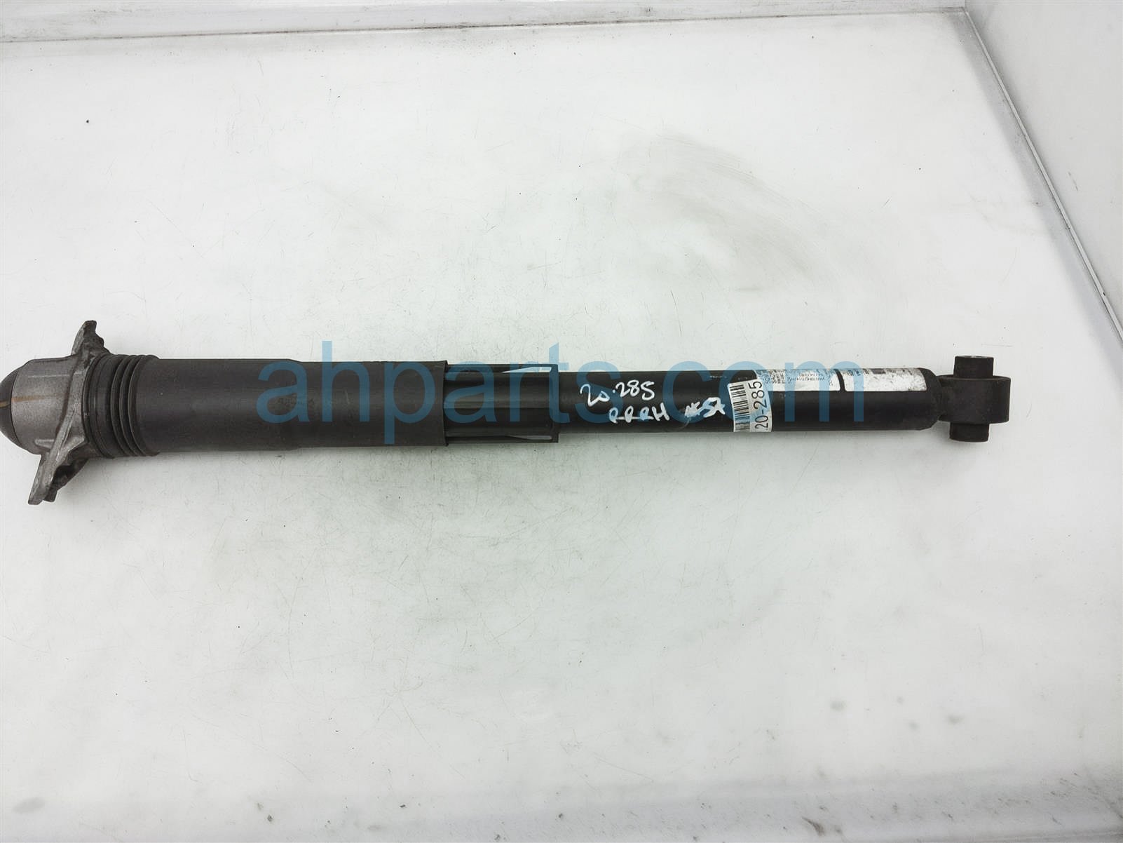 $60 Volkswagen RR/RH SHOCK ABSORBER W/ PERF PKG $60 Volkswagen RR/RH SHOCK ABSORBER W/ PERF PKG