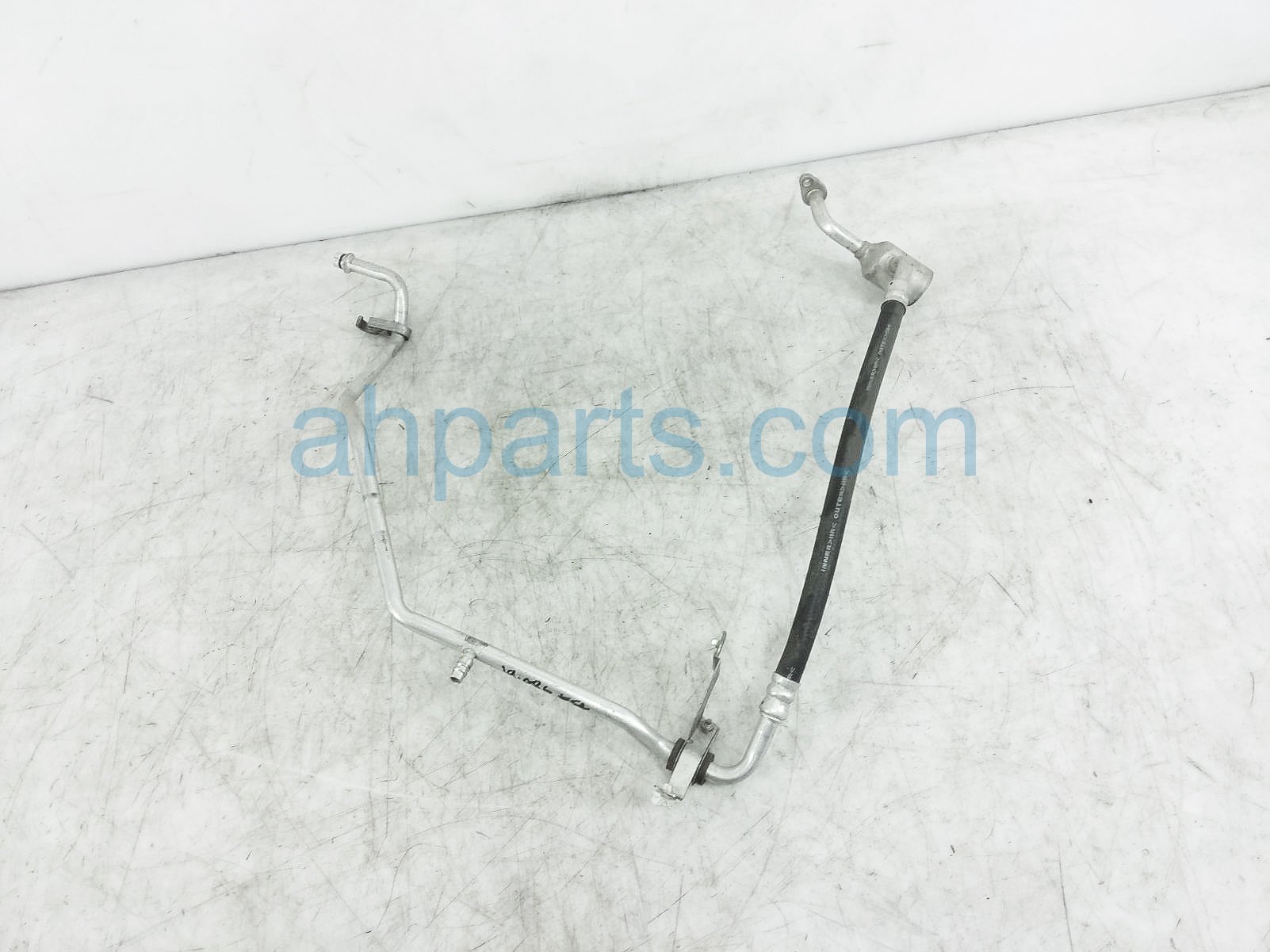 $34 Nissan A/C SUCTION HOSE & PIPE ASSY