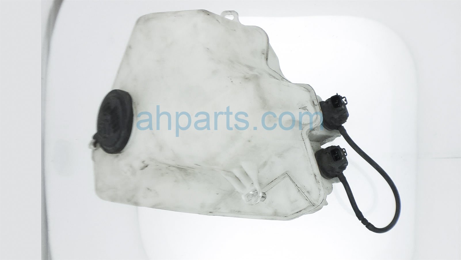 $34 Toyota WINDSHIELD WASHER RESERVOIR TANK $34 Toyota WINDSHIELD WASHER RESERVOIR TANK