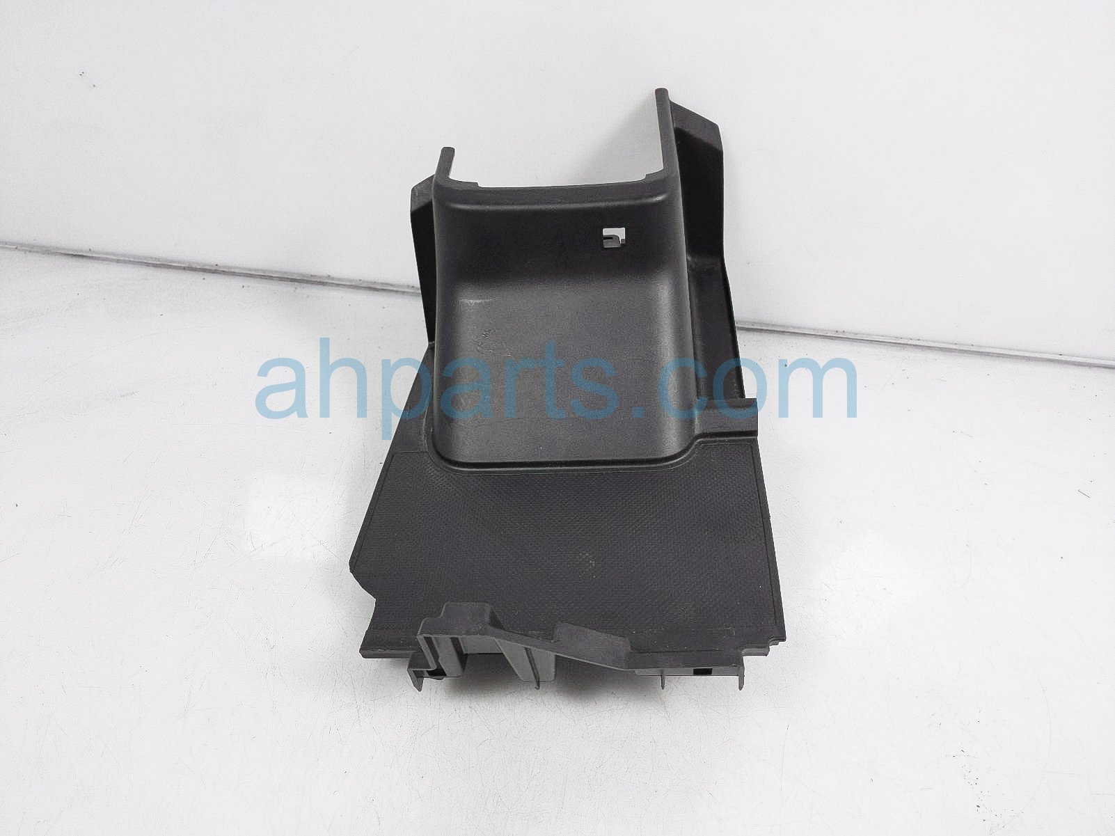 $10 Honda CENTER CONSOLE LOWER TRAY ASSY $10 Honda CENTER CONSOLE LOWER TRAY ASSY