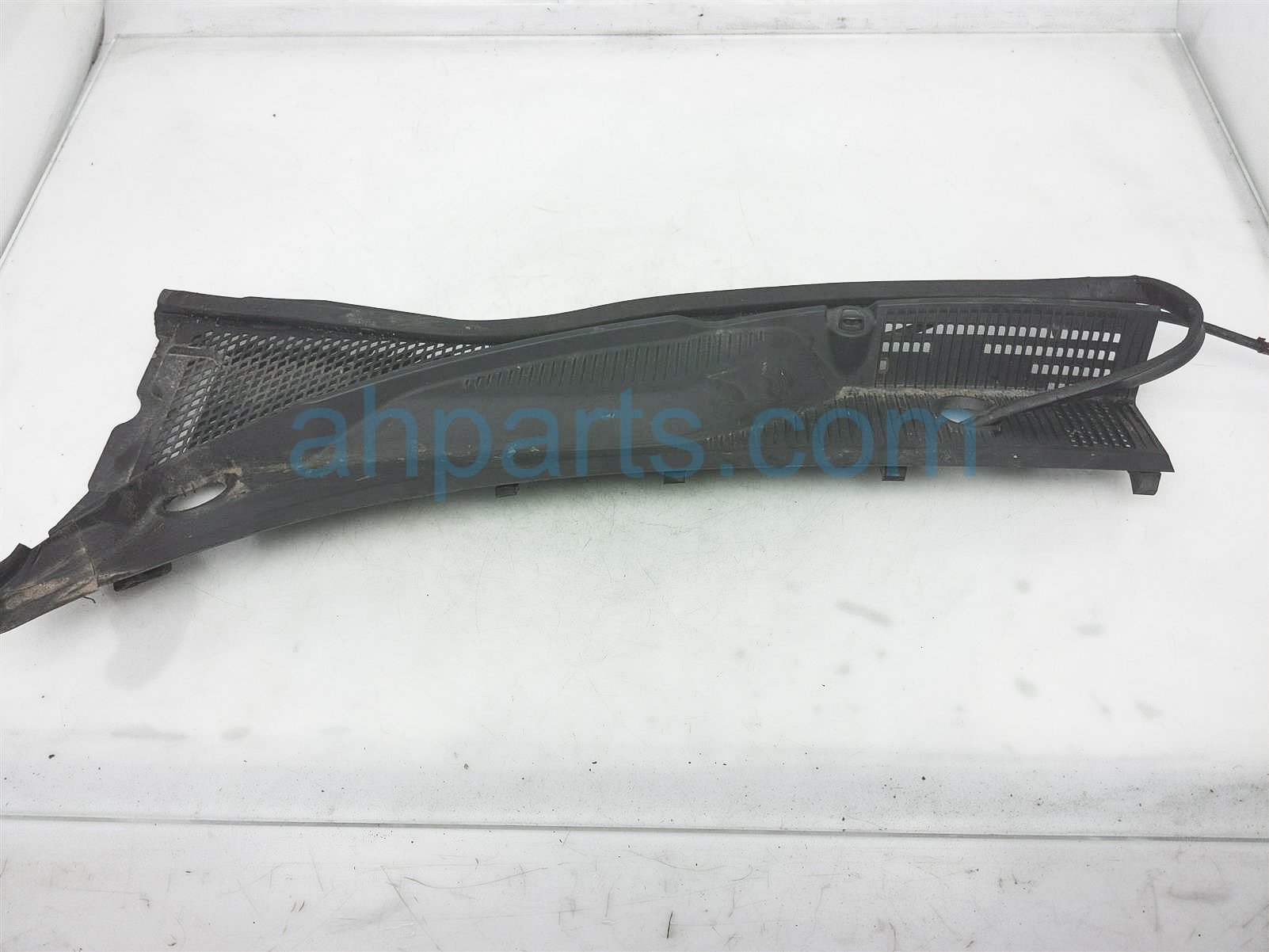 $25 Mazda LH WINDSHIELD COWL ASSY $25 Mazda LH WINDSHIELD COWL ASSY