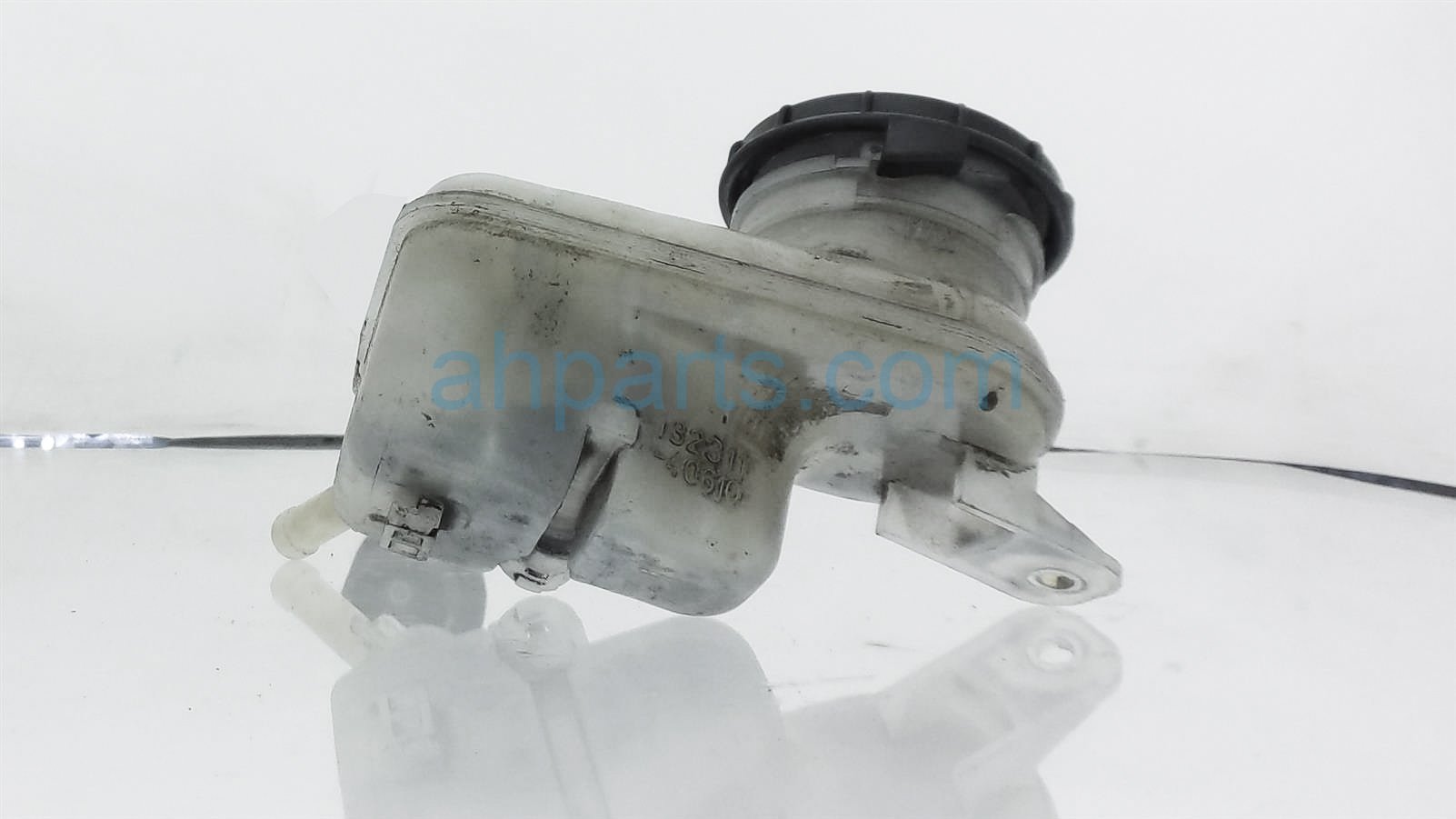 $44 Acura BRAKE MASTER RESERVOIR TANK $44 Acura BRAKE MASTER RESERVOIR TANK