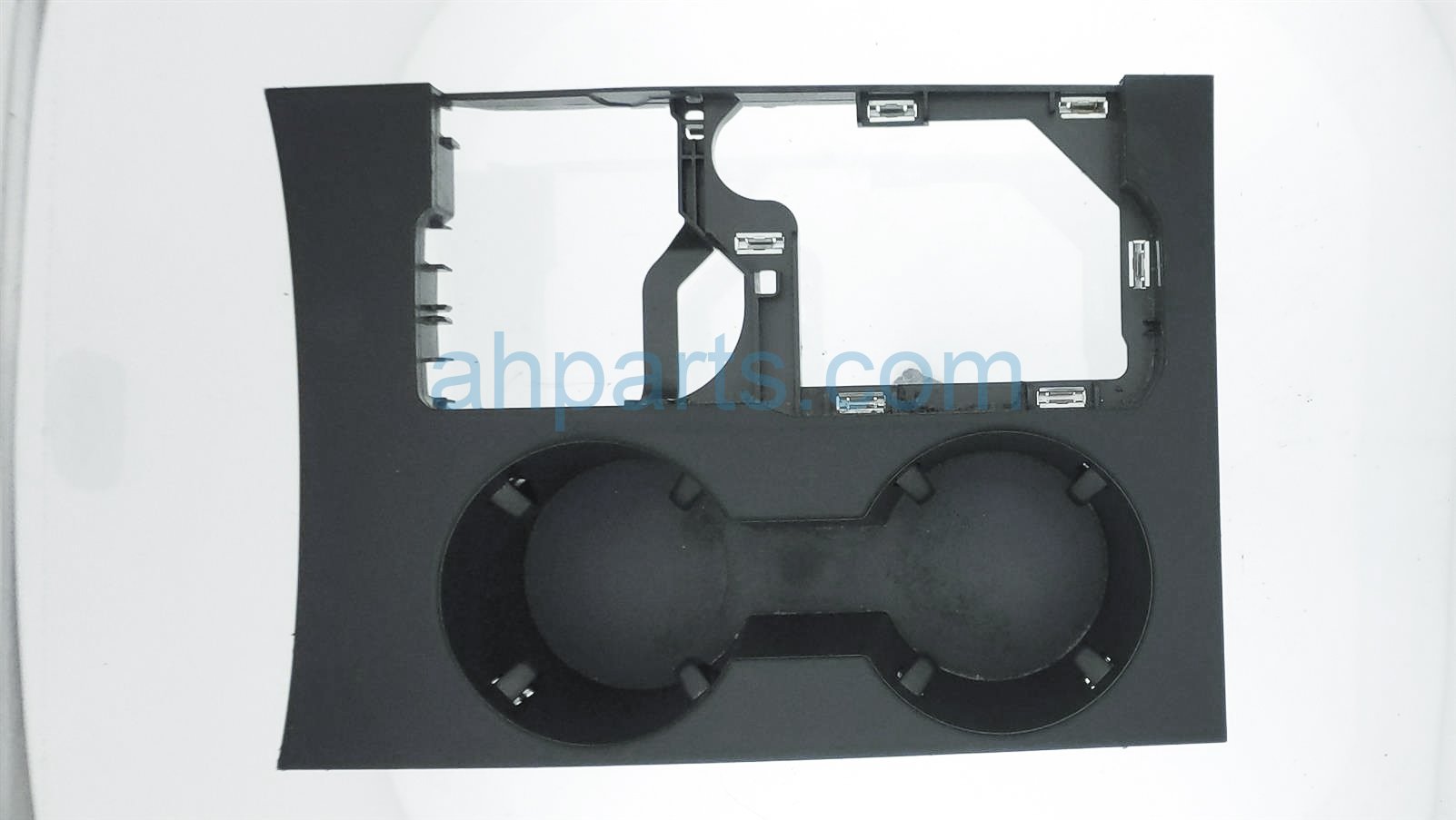 $20 Volkswagen CENTER CONSOLE CUP HOLDER ASSY $20 Volkswagen CENTER CONSOLE CUP HOLDER ASSY