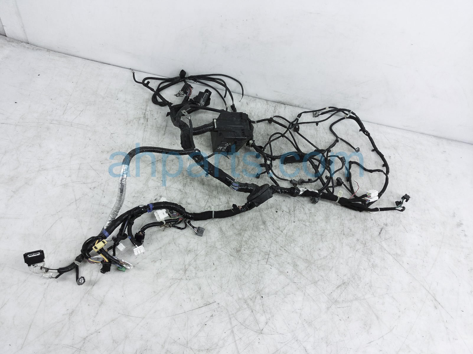 $249 Honda RH ENGINE ROOM WIRE HARNESS $249 Honda RH ENGINE ROOM WIRE HARNESS