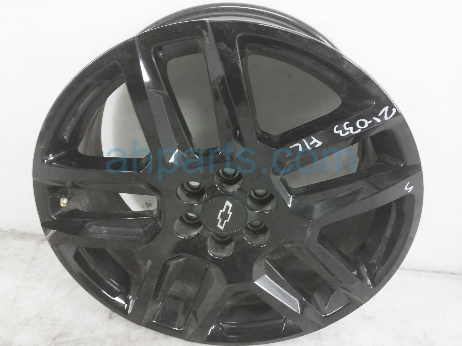 $150 Chevy FR/LH WHEEL / RIM - SCRATCHES $150 Chevy FR/LH WHEEL / RIM - SCRATCHES