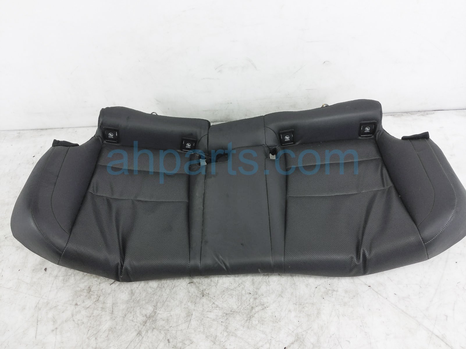 $100 Lexus REAR SEAT LOWER CUSHION - BLACK $100 Lexus REAR SEAT LOWER CUSHION - BLACK