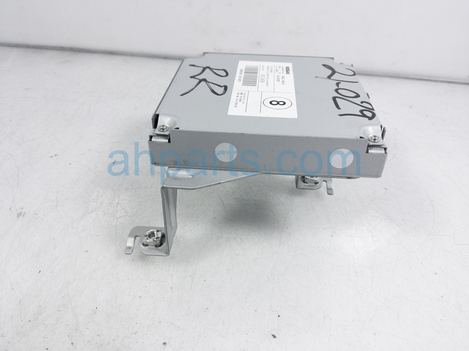 $35 Infiniti CAMERA ASSY CONTROL MODULE