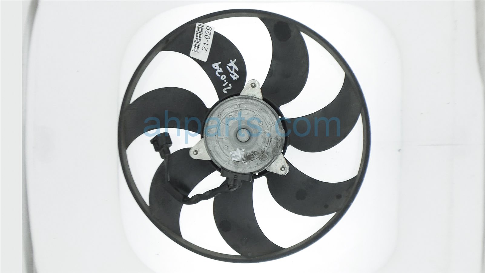 $49 Infiniti LH RADIATOR FAN & MOTOR ASSY $49 Infiniti LH RADIATOR FAN & MOTOR ASSY