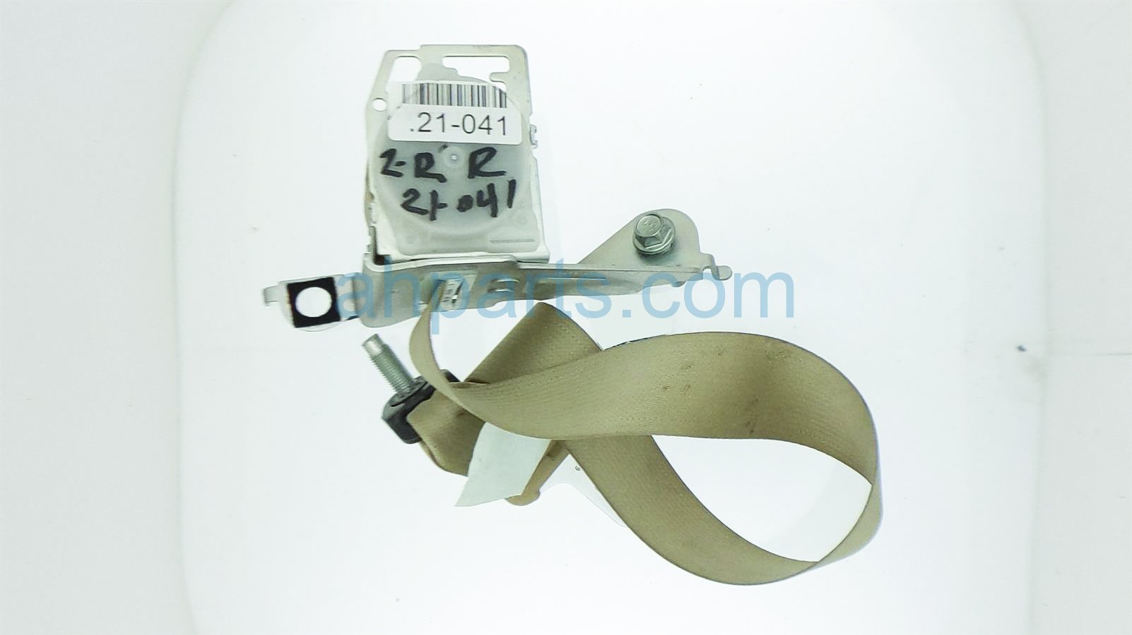 $25 Honda 2nd ROW RR/RH SEAT BELT - TAN $25 Honda 2nd ROW RR/RH SEAT BELT - TAN