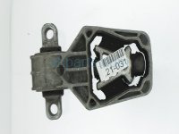 $25 Mercedes LOWER PENDULAR SUPPORT MOUNT $25 Mercedes LOWER PENDULAR SUPPORT MOUNT