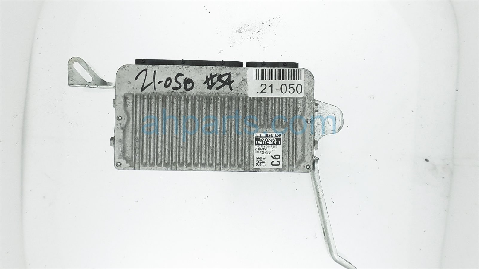 $49 Toyota ENGINE COMPUTER UNIT - AT - LE $49 Toyota ENGINE COMPUTER UNIT - AT - LE