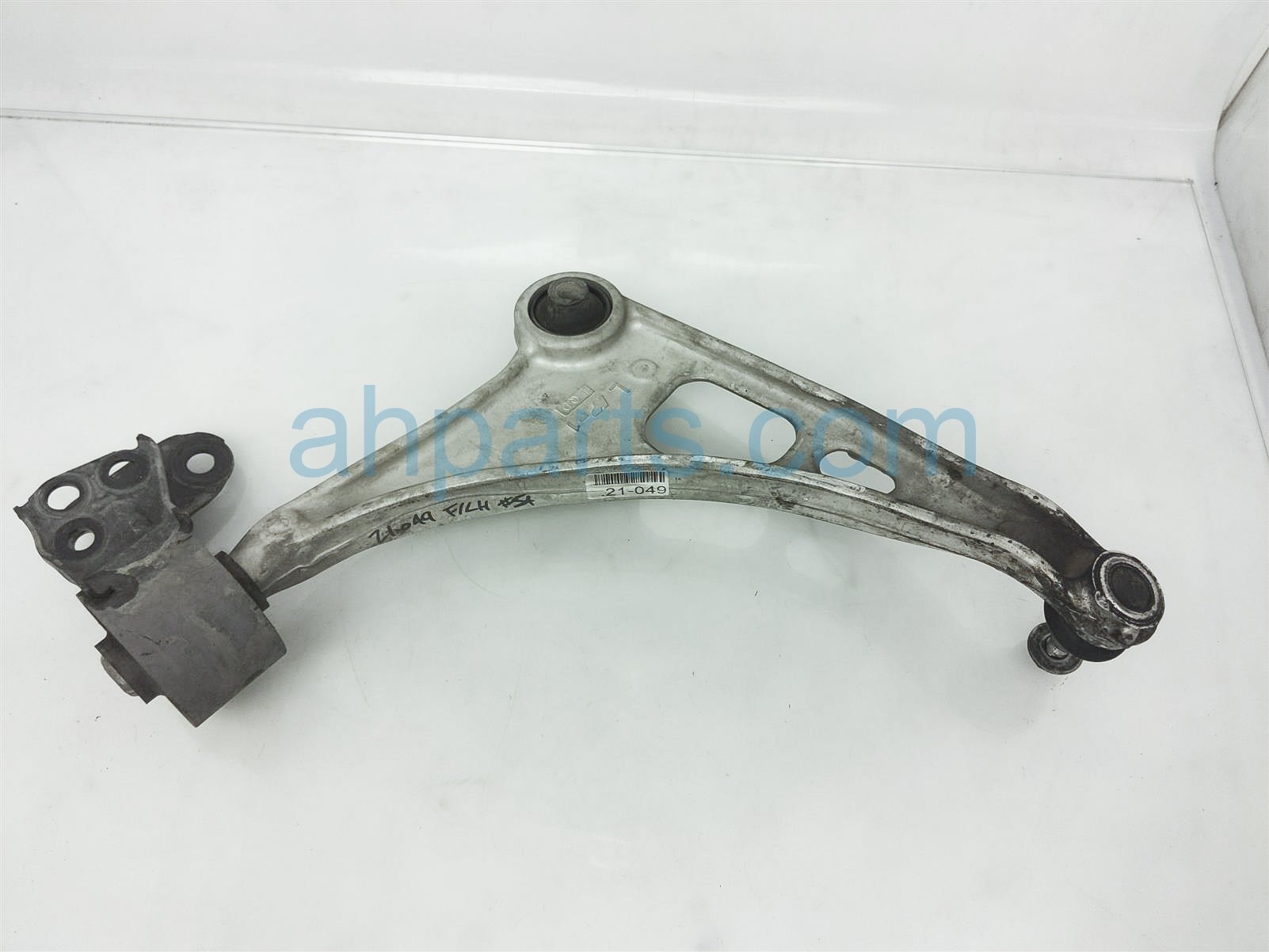 $95 Acura FR/LH LOWER CONTROL ARM $95 Acura FR/LH LOWER CONTROL ARM