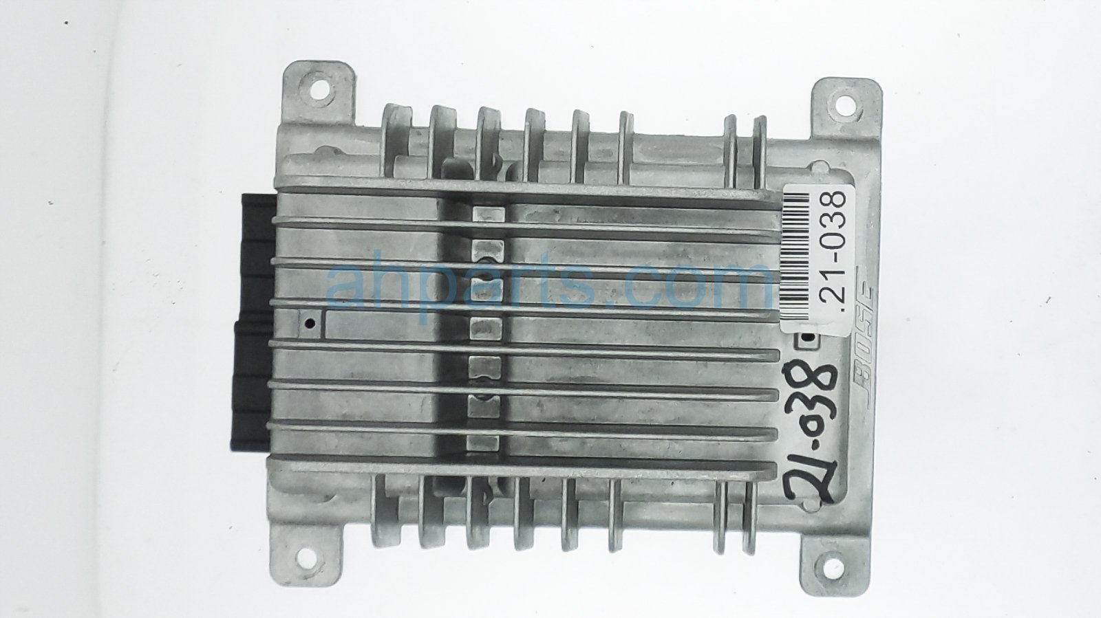 $75 Infiniti AUDIO AMPLIFIER CONTROL UNIT (BOSE) $75 Infiniti AUDIO AMPLIFIER CONTROL UNIT (BOSE)