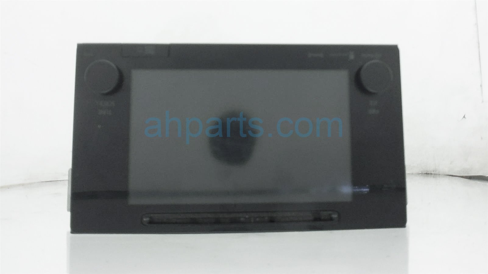 $345 Toyota RADIO & SCREEN DISPLAY - ID 510053 $345 Toyota RADIO & SCREEN DISPLAY - ID 510053
