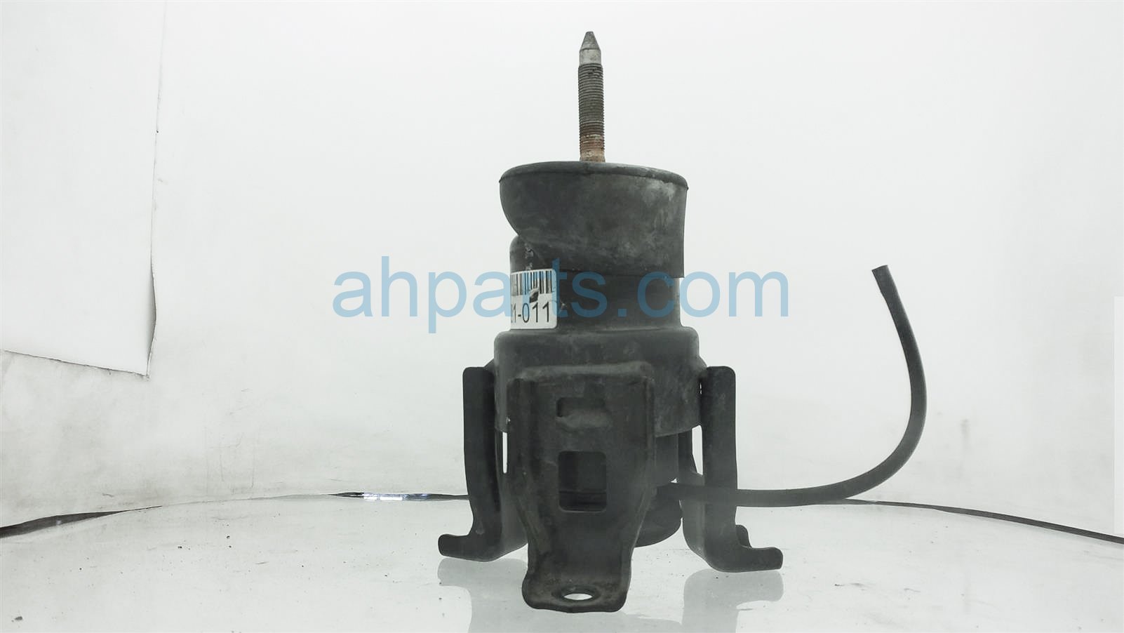 $20 Nissan RH ENGINE MOUNT - 3.5L SL A/T