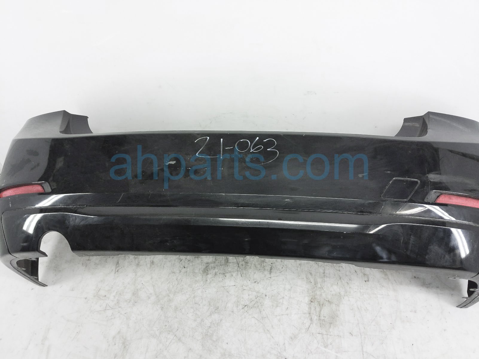 $249 BMW REAR BUMPER COVER - BLACK - 663 $249 BMW REAR BUMPER COVER - BLACK - 663