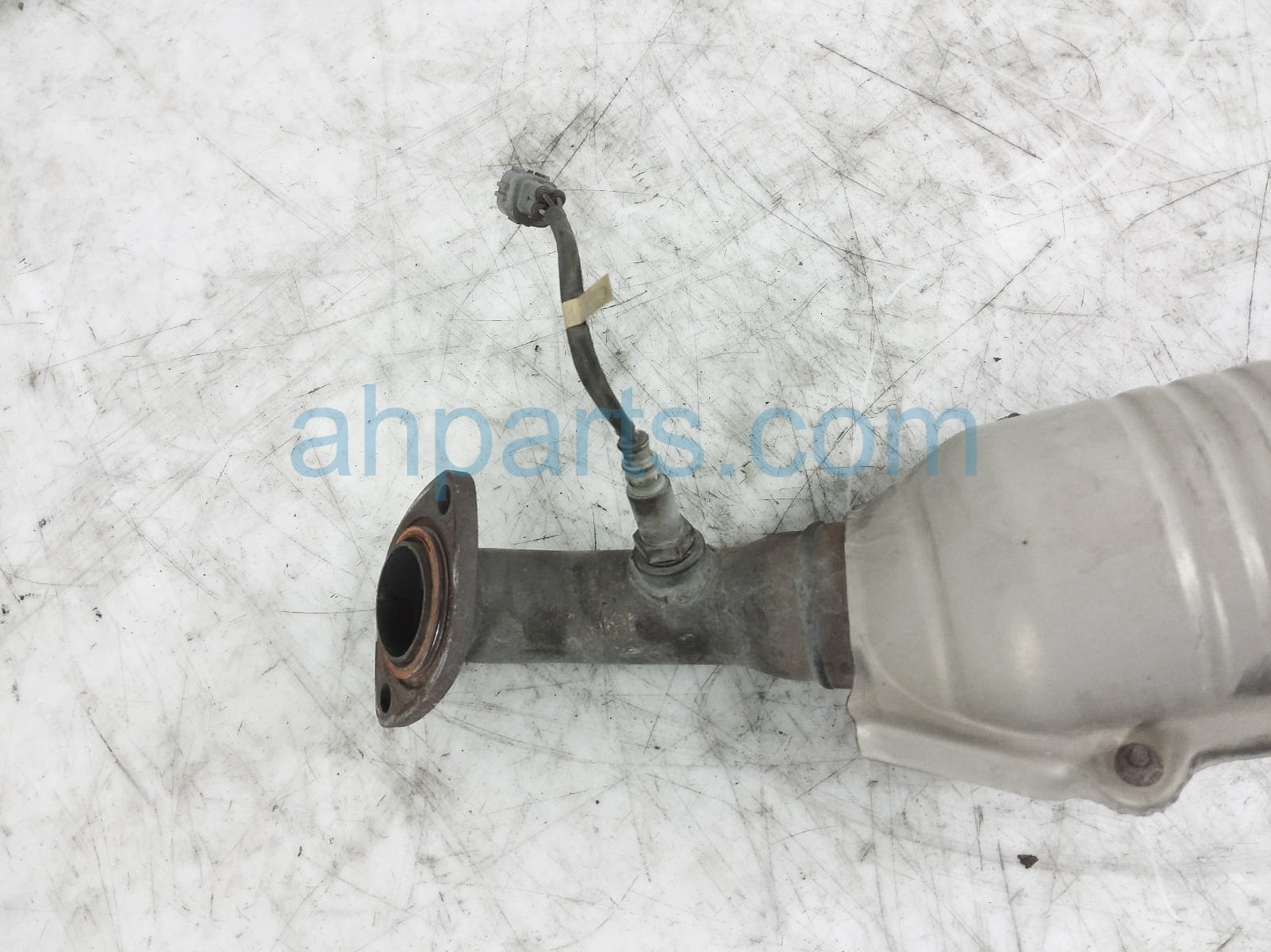 $25 Lexus REAR OXYGEN SENSOR FRONT PIPE $25 Lexus REAR OXYGEN SENSOR FRONT PIPE