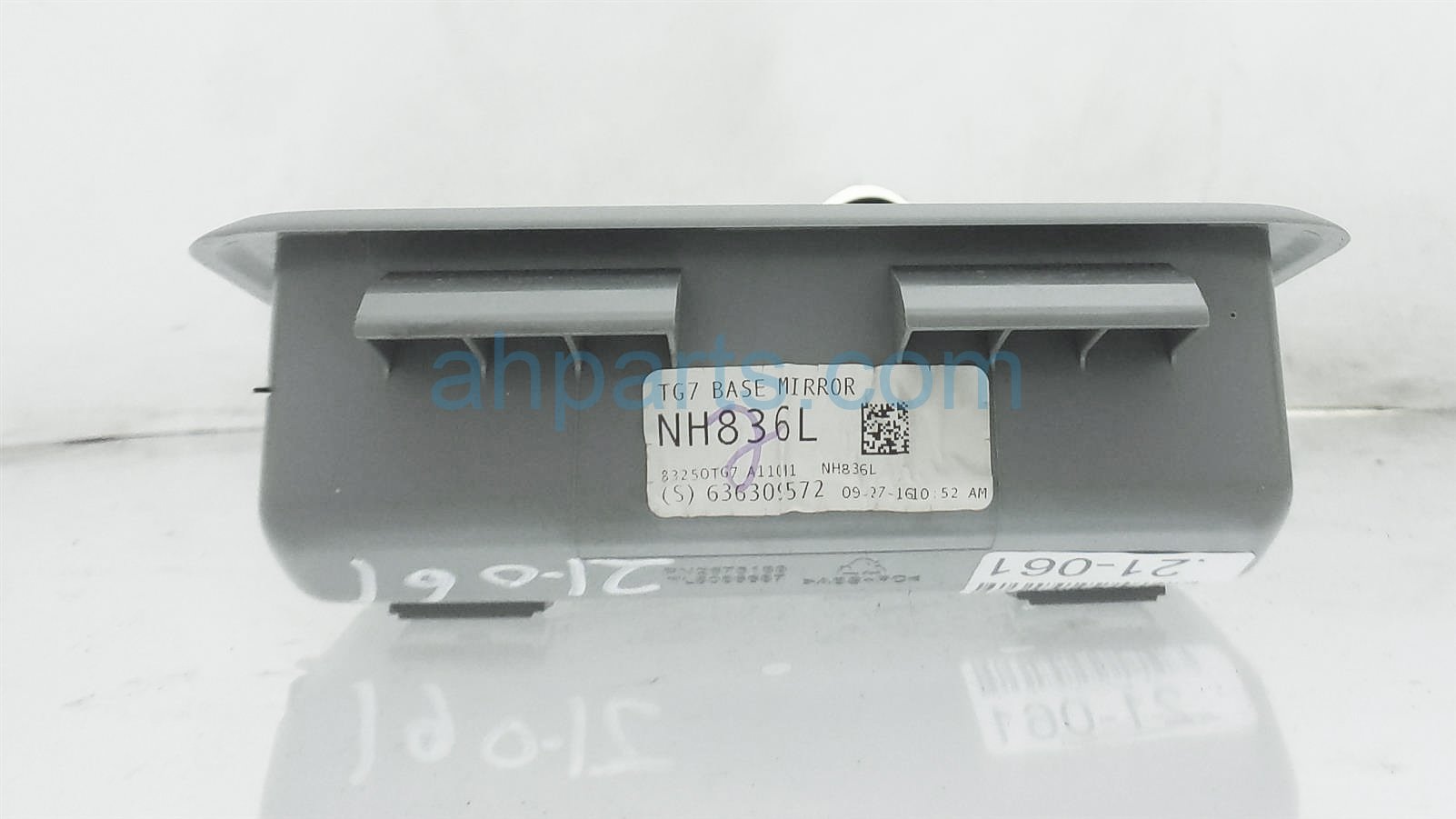 2017 Honda Ridgeline Map Light / Roof Console - Gray 83250-TG7-A11ZB,