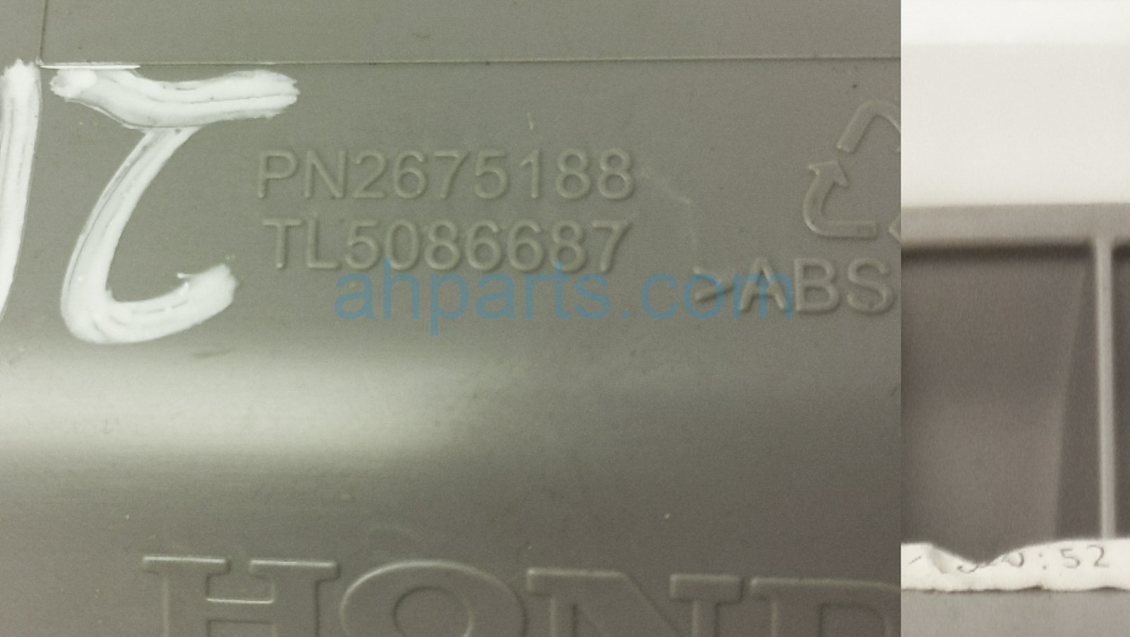 2017 Honda Ridgeline Map Light / Roof Console - Gray 83250-TG7-A11ZB,