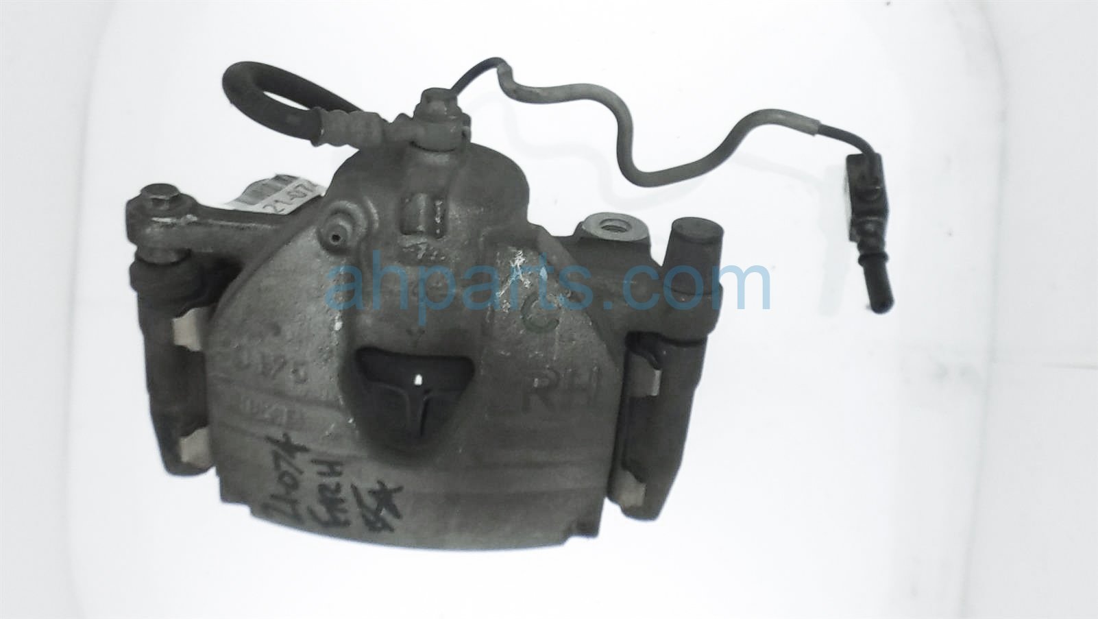 $39 Infiniti FR/RH BRAKE CALIPER