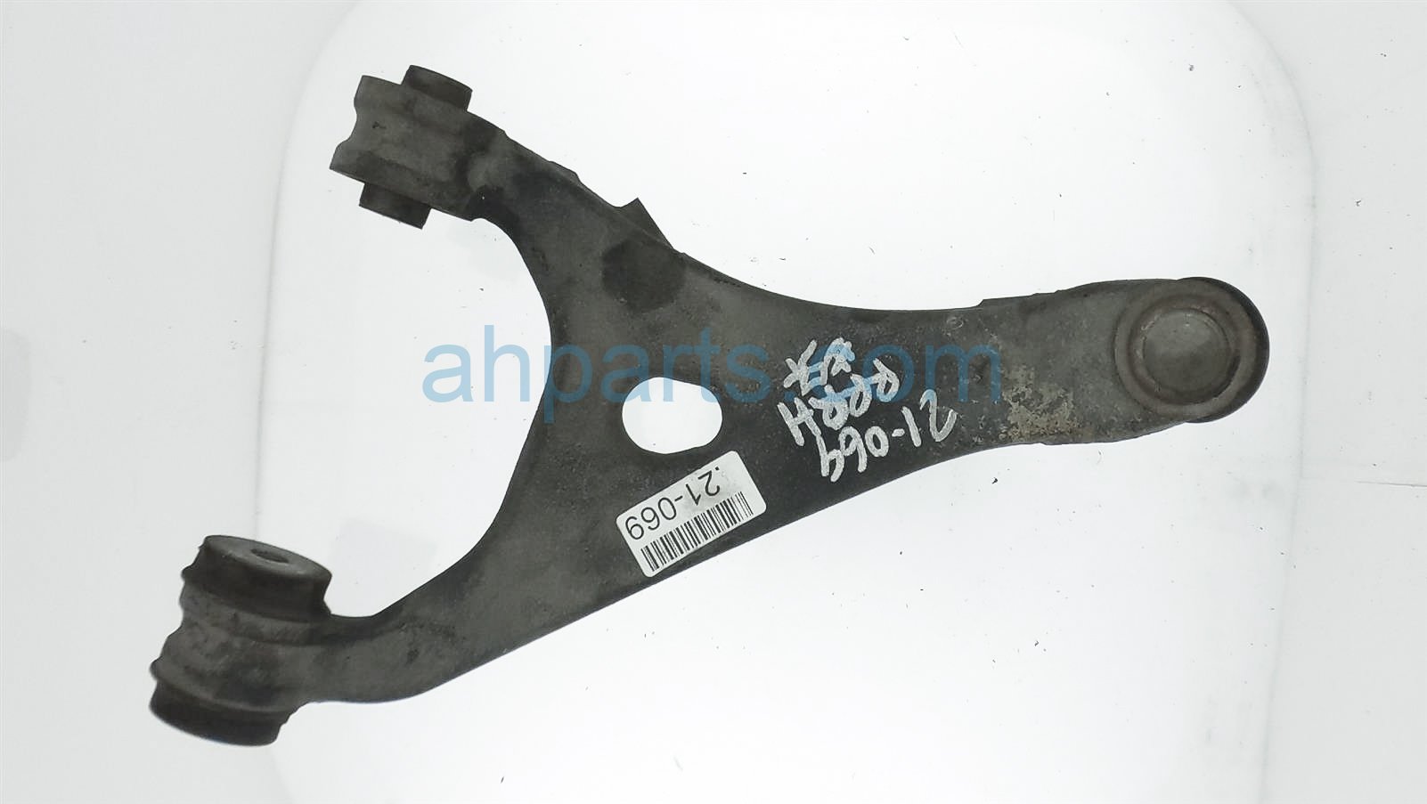 $30 Toyota RR/RH UPPER CONTROL ARM $30 Toyota RR/RH UPPER CONTROL ARM